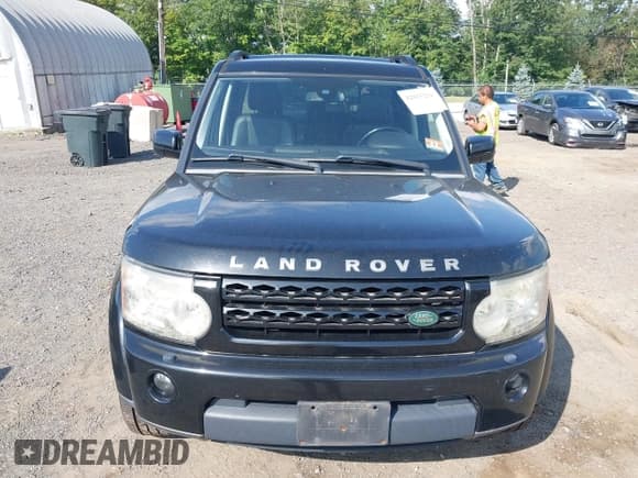 ✅ 2011 Land Rover LR4 HSE • VIN: SALAG2D41BA584925 • Lot: 42815239. Listed on IAAI with 187,499 mi. Free auction sales archive from the USA and detailed vehicle history report at DreamBid. Image 6.