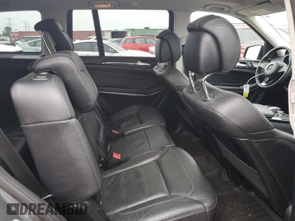 ✅ 2018 Mercedes-Benz GLS 550 • VIN: 4JGDF7DE0JB004064 • Lot: 66699975. Wystawiony na Copart z przebiegiem 93 582 mil. Bezpłatny archiwum sprzedaży aukcyjnych z USA i szczegółowy raport historii pojazdu na DreamBid. Zdjęcie 11.