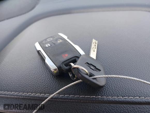 ✅ 2018 Chevrolet Silverado 1500 LTZ • VIN: 3GCUKSEC5JG316257 • Lot: 39563628. Wystawiony na IAAI z przebiegiem 62 872 mil. Bezpłatny archiwum sprzedaży aukcyjnych z USA i szczegółowy raport historii pojazdu na DreamBid. Zdjęcie 11.