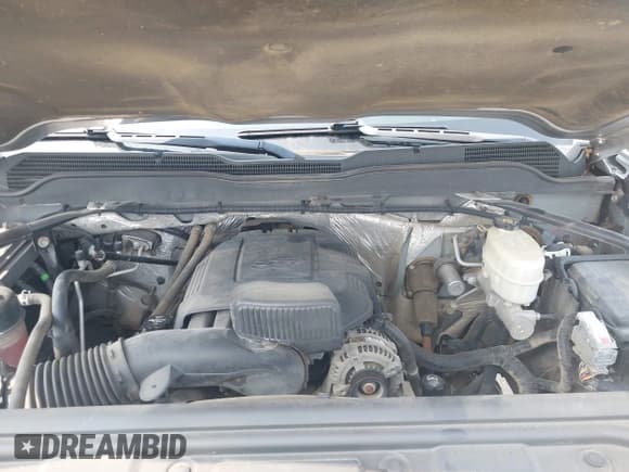 ✅ 2015 Chevrolet Silverado 2500HD LT • VIN: 1GC1KVEG3FF661609 • Lot: 42485031. Wystawiony na IAAI z przebiegiem 187 452 mil. Bezpłatny archiwum sprzedaży aukcyjnych z USA i szczegółowy raport historii pojazdu na DreamBid. Zdjęcie 10.