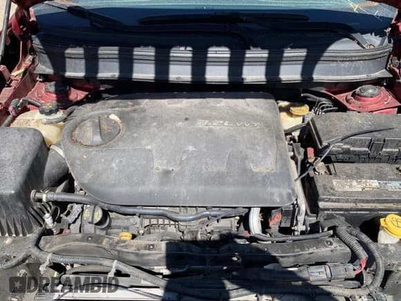 ✅ 2014 Jeep Cherokee Limited • VIN: 1C4PJMDS5EW215733 • Lot: 60235915. Wystawiony na Copart z przebiegiem 191 919 mil. Bezpłatny archiwum sprzedaży aukcyjnych z USA i szczegółowy raport historii pojazdu na DreamBid. Zdjęcie 7.