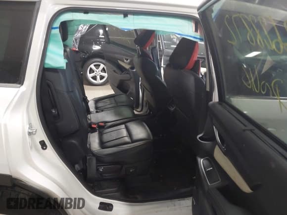 ✅ 2021 Subaru Ascent Limited • VIN: 4S4WMALDXM3438561 • Lot: 43628872. Wystawiony na IAAI z przebiegiem 643 230 mil. Bezpłatny archiwum sprzedaży aukcyjnych z USA i szczegółowy raport historii pojazdu na DreamBid. Zdjęcie 8.