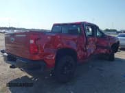 ✅ 2025 Chevrolet Silverado 1500 LT Trail Boss • VIN: 3GCUKFED5SG366335 • Lot: 43010115. Wystawiony na IAAI z przebiegiem Nie podano. Bezpłatny archiwum sprzedaży aukcyjnych z USA i szczegółowy raport historii pojazdu na DreamBid. Zdjęcie 4.