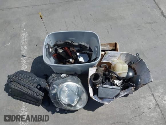 ✅ 2008 MINI Clubman • VIN: WMWML33578TN68187 • Лот: 42088112. Опубликован ранее на IAAI с пробегом Не указан. Бесплатный доступ к архиву аукционных продаж из США и подробный отчёт об истории автомобиля на DreamBid. Изображение 12.