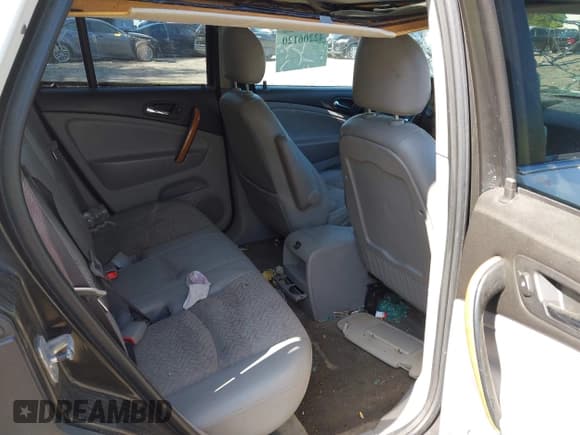 ✅ 2006 Saturn VUE • VIN: 5GZCZ53416S820629 • Lot: 42206120. Wystawiony na IAAI z przebiegiem 1 233 368 mil. Bezpłatny archiwum sprzedaży aukcyjnych z USA i szczegółowy raport historii pojazdu na DreamBid. Zdjęcie 8.