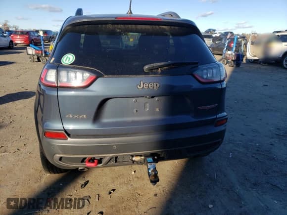 ✅ 2019 Jeep Cherokee Trailhawk • VIN: 1C4PJMBX5KD484305 • Lot: 92538185. Wystawiony na Copart z przebiegiem 75 929 mil. Bezpłatny archiwum sprzedaży aukcyjnych z USA i szczegółowy raport historii pojazdu na DreamBid. Zdjęcie 6.