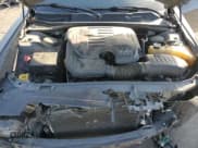 ✅ 2018 Dodge Challenger SXT • VIN: 2C3CDZAG9JH155102 • Лот: 81789595. Опубликован ранее на Copart с пробегом 105 554 миль. Бесплатный доступ к архиву аукционных продаж из США и подробный отчёт об истории автомобиля на DreamBid. Изображение 11.