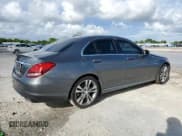 ✅ 2017 Mercedes-Benz C 300 • VIN: 55SWF4JB4HU214372 • Lot: 85332725. Wystawiony na Copart z przebiegiem Nie podano. Bezpłatny archiwum sprzedaży aukcyjnych z USA i szczegółowy raport historii pojazdu na DreamBid. Zdjęcie 3.