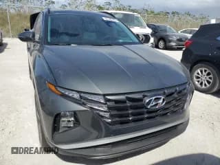 ✅ 2024 Hyundai Tucson SEL Convenience • VIN: KM8JCCD13RU235087 • Lot: 76674944. Wystawiony na Copart z przebiegiem Nie podano. Bezpłatny archiwum sprzedaży aukcyjnych z USA i szczegółowy raport historii pojazdu na DreamBid. Zdjęcie 5.