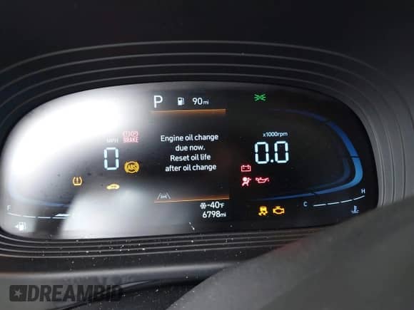 2023 Hyundai Venue Limited z VIN KMHRC8A32PU266009, wystawiony jako IAAI lot #43364487 z przebiegiem 6 798 mil mil oraz . Historia ofert i sprzedaży dostępna na DreamBid. Obrazek 7.