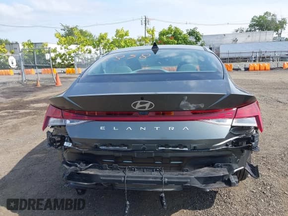 ✅ 2025 Hyundai Elantra SEL Convenience • VIN: KMHLS4DG3SU873416 • Lot: 43136858. Wystawiony na IAAI z przebiegiem 2 855 mil. Bezpłatny archiwum sprzedaży aukcyjnych z USA i szczegółowy raport historii pojazdu na DreamBid. Zdjęcie 16.