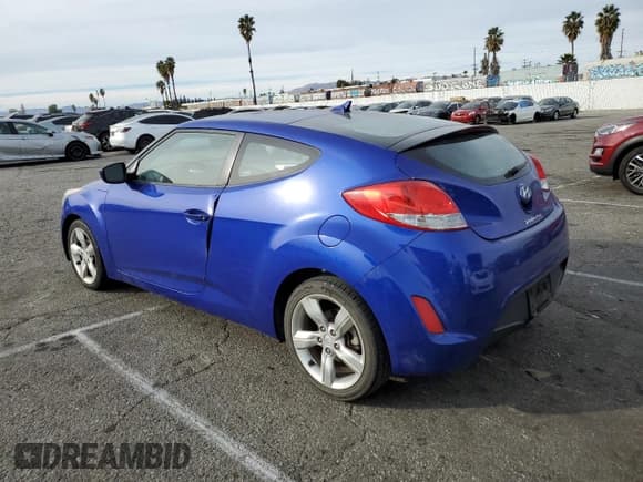 ✅ 2013 Hyundai Veloster w/Gray Int • VIN: KMHTC6AD9DU142088 • Lot: 83217374. Wystawiony na Copart z przebiegiem 83 328 mil. Bezpłatny archiwum sprzedaży aukcyjnych z USA i szczegółowy raport historii pojazdu na DreamBid. Zdjęcie 2.