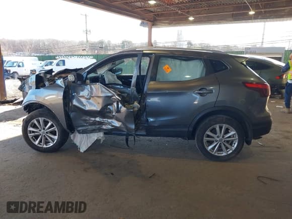 ✅ 2017 Nissan Rogue S • VIN: JN1BJ1CR0HW108734 • Лот: 41225721. Опубликован ранее на IAAI с пробегом 99 647 миль. Бесплатный доступ к архиву аукционных продаж из США и подробный отчёт об истории автомобиля на DreamBid. Изображение 15.