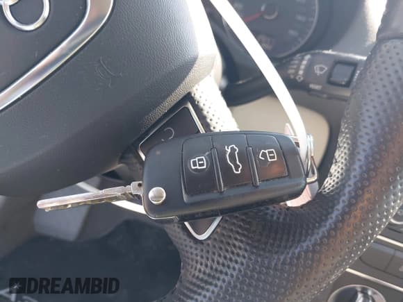 ✅ 2013 Audi A3 Premium Plus • VIN: WAUPEAFM1DA028533 • Лот: 42136465. Опубликован ранее на IAAI с пробегом 161 882 миль. Бесплатный доступ к архиву аукционных продаж из США и подробный отчёт об истории автомобиля на DreamBid. Изображение 11.