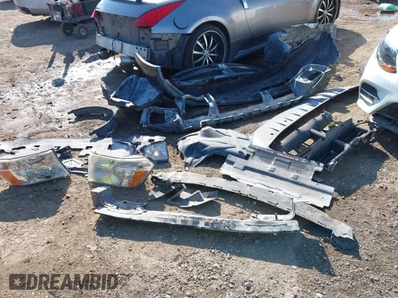 ✅ 2015 Ram 1500 Express • VIN: 1C6RR6KT4FS566478 • Lot: 43192379. Wystawiony na IAAI z przebiegiem 303 543 mil. Bezpłatny archiwum sprzedaży aukcyjnych z USA i szczegółowy raport historii pojazdu na DreamBid. Zdjęcie 12.