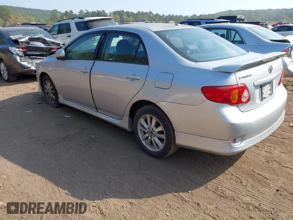 ✅ 2009 Toyota Corolla • VIN: 1NXBU40E59Z084401 • Lot: 43231994. Wystawiony na IAAI z przebiegiem 197 959 mil. Bezpłatny archiwum sprzedaży aukcyjnych z USA i szczegółowy raport historii pojazdu na DreamBid. Zdjęcie 3.