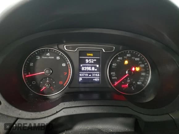 ✅ 2015 Audi Q3 Premium Plus • VIN: WA1EFCFS2FR001034 • Lot: 86810505. Wystawiony na Copart z przebiegiem 93 719 mil. Bezpłatny archiwum sprzedaży aukcyjnych z USA i szczegółowy raport historii pojazdu na DreamBid. Zdjęcie 9.