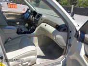 ✅ 2002 Lexus LS 430 • VIN: JTHBN30F520085614 • Lot: 42628414. Listed on IAAI with 181,029 mi. Free auction sales archive from the USA and detailed vehicle history report at DreamBid. Image 5.