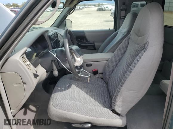 ✅ 1998 Ford Ranger XL • VIN: 1FTZR15X6WPB52003 • Лот: 70535305. Опубликован ранее на Copart с пробегом 95 542 миль. Бесплатный доступ к архиву аукционных продаж из США и подробный отчёт об истории автомобиля на DreamBid. Изображение 7.