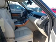 ✅ 2010 Land Rover Range Rover Sport HSE Lux • VIN: SALSK2D48AA212810 • Lot: 41943041. Listed on IAAI with 111,896 mi. Free auction sales archive from the USA and detailed vehicle history report at DreamBid. Image 5.