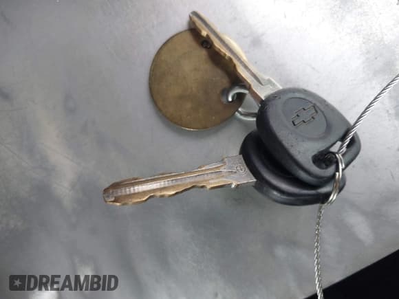 ✅ 2008 Chevrolet Express Cargo • VIN: 1GCGG25C981143334 • Лот: 42827030. Опубликован ранее на IAAI с пробегом 126 361 миль. Бесплатный доступ к архиву аукционных продаж из США и подробный отчёт об истории автомобиля на DreamBid. Изображение 11.