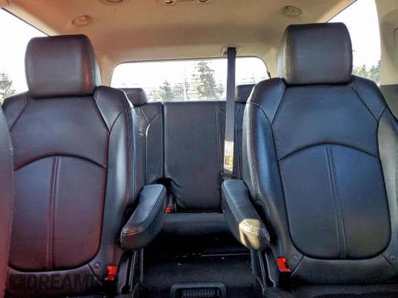 ✅ 2012 GMC Acadia SLT1 • VIN: 1GKKVRED4CJ419465 • Lot: 94763365. Wystawiony na Copart z przebiegiem 176 237 mil. Bezpłatny archiwum sprzedaży aukcyjnych z USA i szczegółowy raport historii pojazdu na DreamBid. Zdjęcie 10.