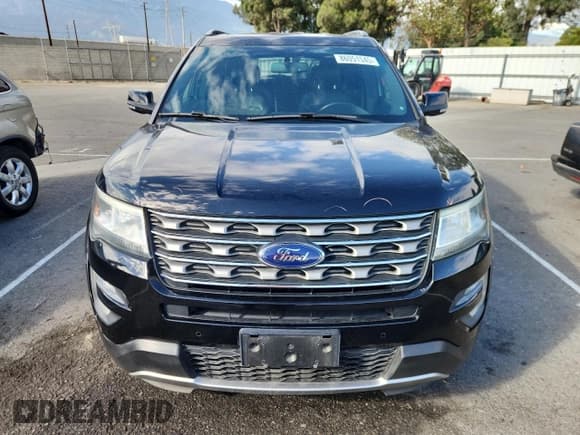 ✅ 2016 Ford Explorer XLT • VIN: 1FM5K7D8XGGC59200 • Лот: 86051545. Опубликован ранее на Copart с пробегом 117 096 миль. Бесплатный доступ к архиву аукционных продаж из США и подробный отчёт об истории автомобиля на DreamBid. Изображение 5.