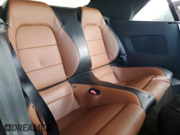 ✅ 2018 Ford Mustang EcoBoost Premium • VIN: 1FATP8UH5J5143091 • Lot: 86106365. Listed on Copart with 98,128 mi. Free auction sales archive from the USA and detailed vehicle history report at DreamBid. Image 10.