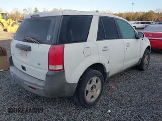 ✅ 2005 Saturn VUE • VIN: 5GZCZ53405S831295 • Lot: 41335294. Wystawiony na IAAI z przebiegiem 249 998 mil. Bezpłatny archiwum sprzedaży aukcyjnych z USA i szczegółowy raport historii pojazdu na DreamBid. Zdjęcie 4.