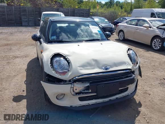 ✅ 2017 MINI Hardtop 4 Door Cooper • VIN: WMWXU1C36H2D58167 • Лот: 43052745. Опубликован ранее на IAAI с пробегом 27 671 миль. Бесплатный доступ к архиву аукционных продаж из США и подробный отчёт об истории автомобиля на DreamBid. Изображение 12.