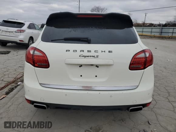 ✅ 2011 Porsche Cayenne S Hybrid • VIN: WP1AE2A28BLA92346 • Lot: 87736165. Wystawiony na Copart z przebiegiem 101 130 mil. Bezpłatny archiwum sprzedaży aukcyjnych z USA i szczegółowy raport historii pojazdu na DreamBid. Zdjęcie 6.