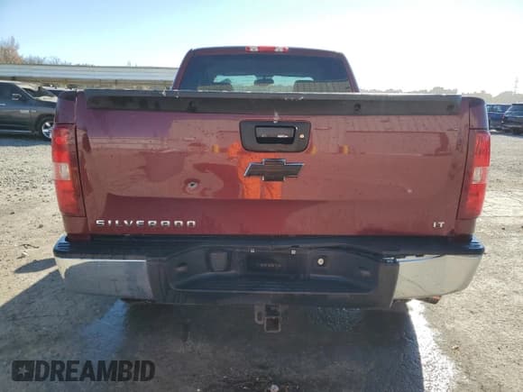 ✅ 2008 Chevrolet Silverado 1500 2LT • VIN: 1GCEC19J88Z276772 • Lot: 83610304. Wystawiony na Copart z przebiegiem 196 689 mil. Bezpłatny archiwum sprzedaży aukcyjnych z USA i szczegółowy raport historii pojazdu na DreamBid. Zdjęcie 6.