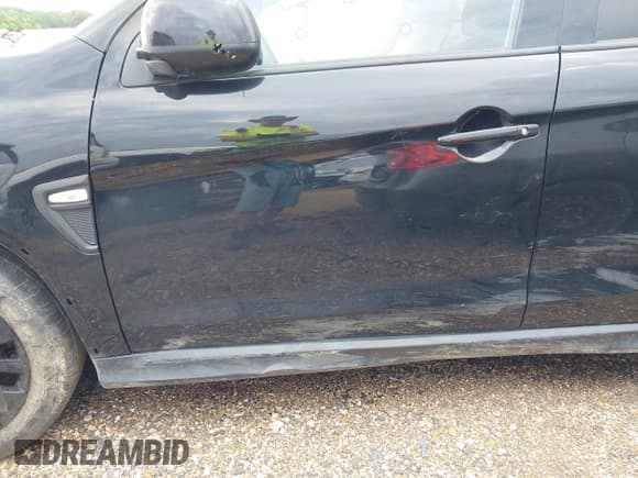 ✅ 2023 Mitsubishi Outlander ES • VIN: JA4ARUAU6PU004151 • Lot: 41739579. Wystawiony na IAAI z przebiegiem 39 948 mil. Bezpłatny archiwum sprzedaży aukcyjnych z USA i szczegółowy raport historii pojazdu na DreamBid. Zdjęcie 18.