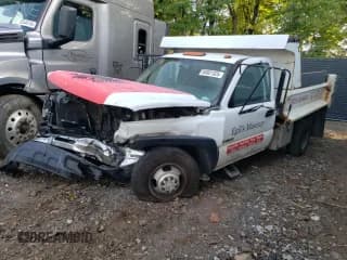 ✅ 2006 Chevrolet Silverado 1500 • VIN: 1GBJC34U66E219197 • Lot: 84921325. Wystawiony na Copart z przebiegiem 144 467 mil. Bezpłatny archiwum sprzedaży aukcyjnych z USA i szczegółowy raport historii pojazdu na DreamBid. Zdjęcie 1.