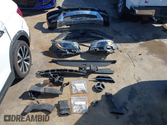 ✅ 2015 Mercedes-Benz M 400 • VIN: 4JGDA5GB1FA510309 • Lot: 41603810. Listed on IAAI with 109,391 mi. Free auction sales archive from the USA and detailed vehicle history report at DreamBid. Image 12.