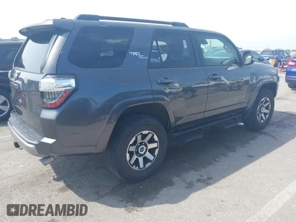 ✅ 2022 Toyota 4Runner TRD Off Road Premium • VIN: JTERU5JR9N6050157 • Lot: 43093477. Listed on IAAI with 29,294 mi. Free auction sales archive from the USA and detailed vehicle history report at DreamBid. Image 4.