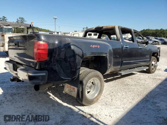 2019 Chevrolet Silverado 3500HD LTZ с VIN 1GC4KXEY3KF255048, выставлен на аукционе Copart как лот 75923114 с пробегом Не указан миль и На запчасти • Non repairable. История ставок и продаж доступна на DreamBid. Изображение 3.