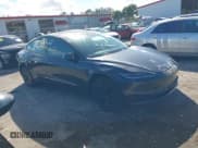 ✅ 2024 Tesla Model 3 • VIN: 5YJ3E1EA9RF737721 • Лот: 43581026. Опубликован ранее на IAAI с пробегом 11 472 миль. Бесплатный доступ к архиву аукционных продаж из США и подробный отчёт об истории автомобиля на DreamBid. Изображение 13.