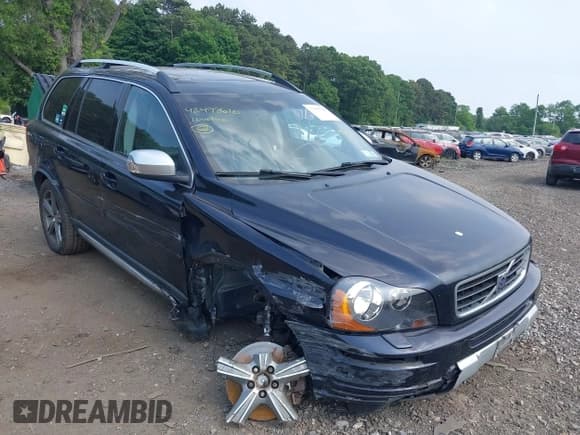 ✅ 2010 Volvo XC90 • VIN: YV4982CT1A1548776 • Lot: 42498610. Wystawiony na IAAI z przebiegiem 163 542 mil. Bezpłatny archiwum sprzedaży aukcyjnych z USA i szczegółowy raport historii pojazdu na DreamBid. Zdjęcie 6.