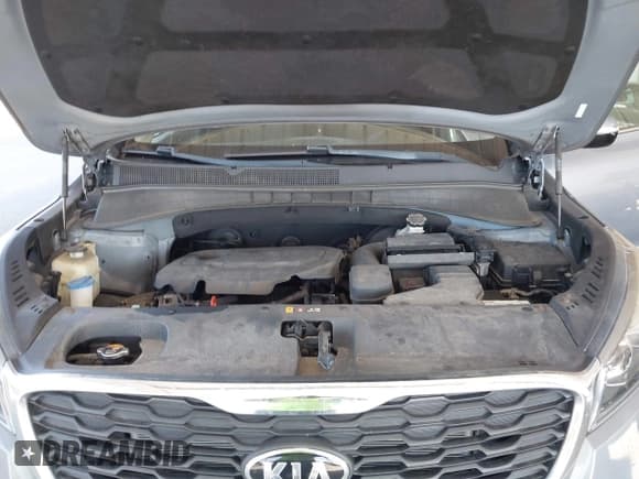 ✅ 2019 Kia Sorento L • VIN: 5XYPG4A38KG598250 • Lot: 43710805. Wystawiony na IAAI z przebiegiem 85 019 mil. Bezpłatny archiwum sprzedaży aukcyjnych z USA i szczegółowy raport historii pojazdu na DreamBid. Zdjęcie 10.