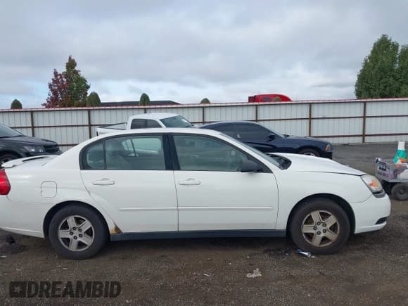 ✅ 2005 Chevrolet Malibu LS • VIN: 1G1ZT54865F216508 • Lot: 43480948. Listed on IAAI with 399,006 mi. Free auction sales archive from the USA and detailed vehicle history report at DreamBid. Image 13.