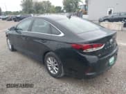 ✅ 2019 Hyundai Sonata SE • VIN: 5NPE24AF4KH750193 • Лот: 43122392. Опубликован ранее на IAAI с пробегом 70 204 миль. Бесплатный доступ к архиву аукционных продаж из США и подробный отчёт об истории автомобиля на DreamBid. Изображение 3.