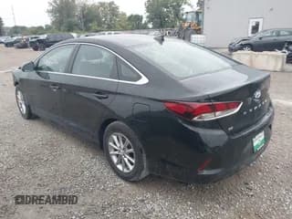 ✅ 2019 Hyundai Sonata SE • VIN: 5NPE24AF4KH750193 • Лот: 43122392. Опубликован ранее на IAAI с пробегом 70 204 миль. Бесплатный доступ к архиву аукционных продаж из США и подробный отчёт об истории автомобиля на DreamBid. Изображение 3.