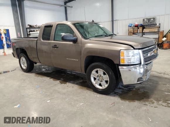 ✅ 2012 Chevrolet Silverado 1500 LT • VIN: 1GCRKSE7XCZ282909 • Lot: 71579344. Listed on Copart with 127,846 mi. Free auction sales archive from the USA and detailed vehicle history report at DreamBid. Image 4.