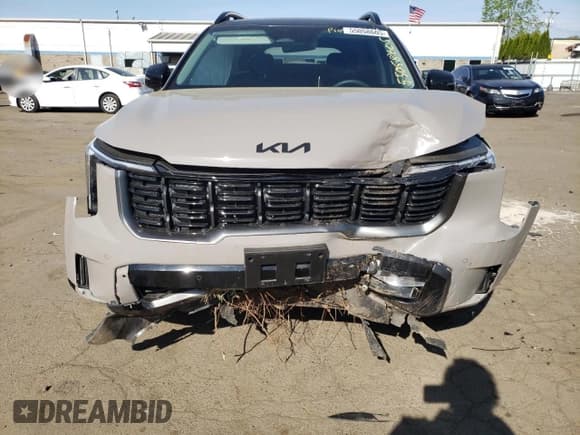 ✅ 2025 Kia Sorento X-Line EX • VIN: 5XYRHDJF2SG325479 • Lot: 55058605. Wystawiony na Copart z przebiegiem 5 525 mil. Bezpłatny archiwum sprzedaży aukcyjnych z USA i szczegółowy raport historii pojazdu na DreamBid. Zdjęcie 5.