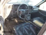 ✅ 2000 Chevrolet Silverado 1500 LS • VIN: 2GCEC19T4Y1327095 • Лот: 92128885. Опубликован ранее на Copart с пробегом 232 531 миль. Бесплатный доступ к архиву аукционных продаж из США и подробный отчёт об истории автомобиля на DreamBid. Изображение 8.