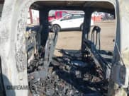 ✅ 2019 Chevrolet Silverado 1500 LT • VIN: 1GCPYDEK0KZ328333 • Lot: 41480622. Wystawiony na IAAI z przebiegiem Nie podano. Bezpłatny archiwum sprzedaży aukcyjnych z USA i szczegółowy raport historii pojazdu na DreamBid. Zdjęcie 8.