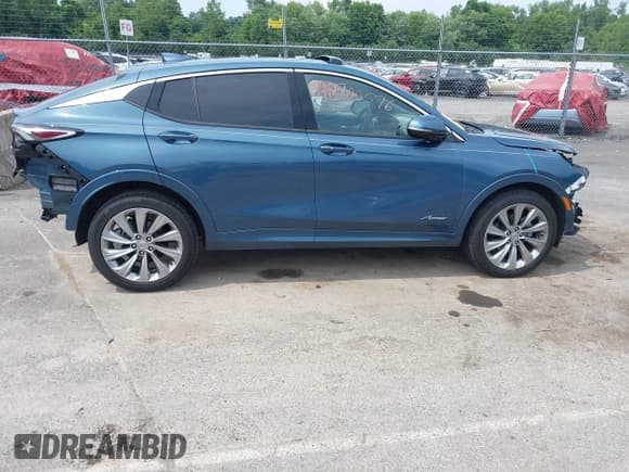 ✅ 2024 Buick Envista Avenir • VIN: KL47LCE21RB175225 • Lot: 42700576. Listed on IAAI with 12,659 mi. Free auction sales archive from the USA and detailed vehicle history report at DreamBid. Image 14.