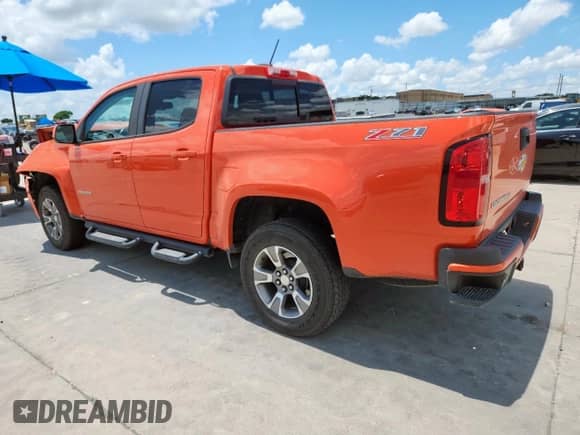 2020 Chevrolet Colorado 2WD Z71 z VIN 1GCGSDEN8L1243994, wystawiony jako Copart lot #61609345 z przebiegiem 123 428 mil mil oraz Szkoda całkowita • Salvage title. Historia ofert i sprzedaży dostępna na DreamBid. Obrazek 2.