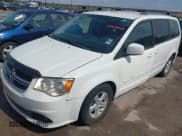 ✅ 2011 Dodge Grand Caravan Crew • VIN: 2D4RN5DG2BR651333 • Lot: 43509064. Wystawiony na IAAI z przebiegiem 439 267 mil. Bezpłatny archiwum sprzedaży aukcyjnych z USA i szczegółowy raport historii pojazdu na DreamBid. Zdjęcie 2.